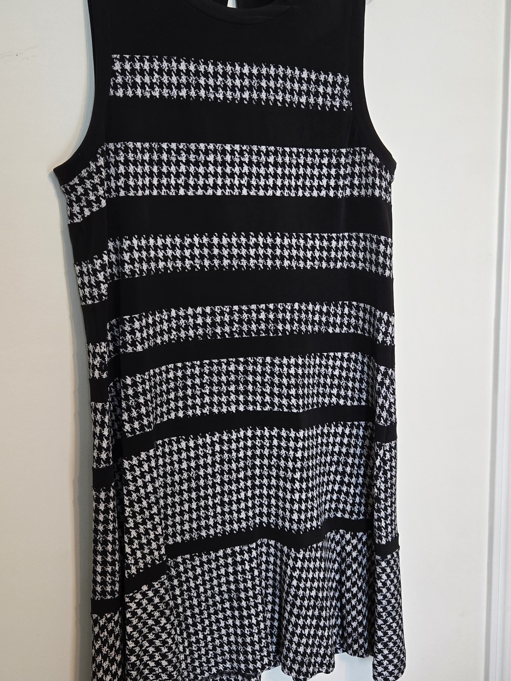 MICHAEL Michael Kors Black & White Houndstooth Stripe Midi Dress